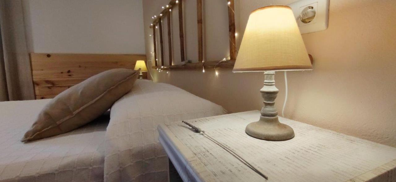Casa Rural Camelot El Gastor Bagian luar foto